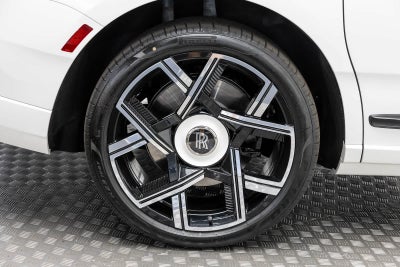 Rolls-Royce Cullinan Black Badge 2027