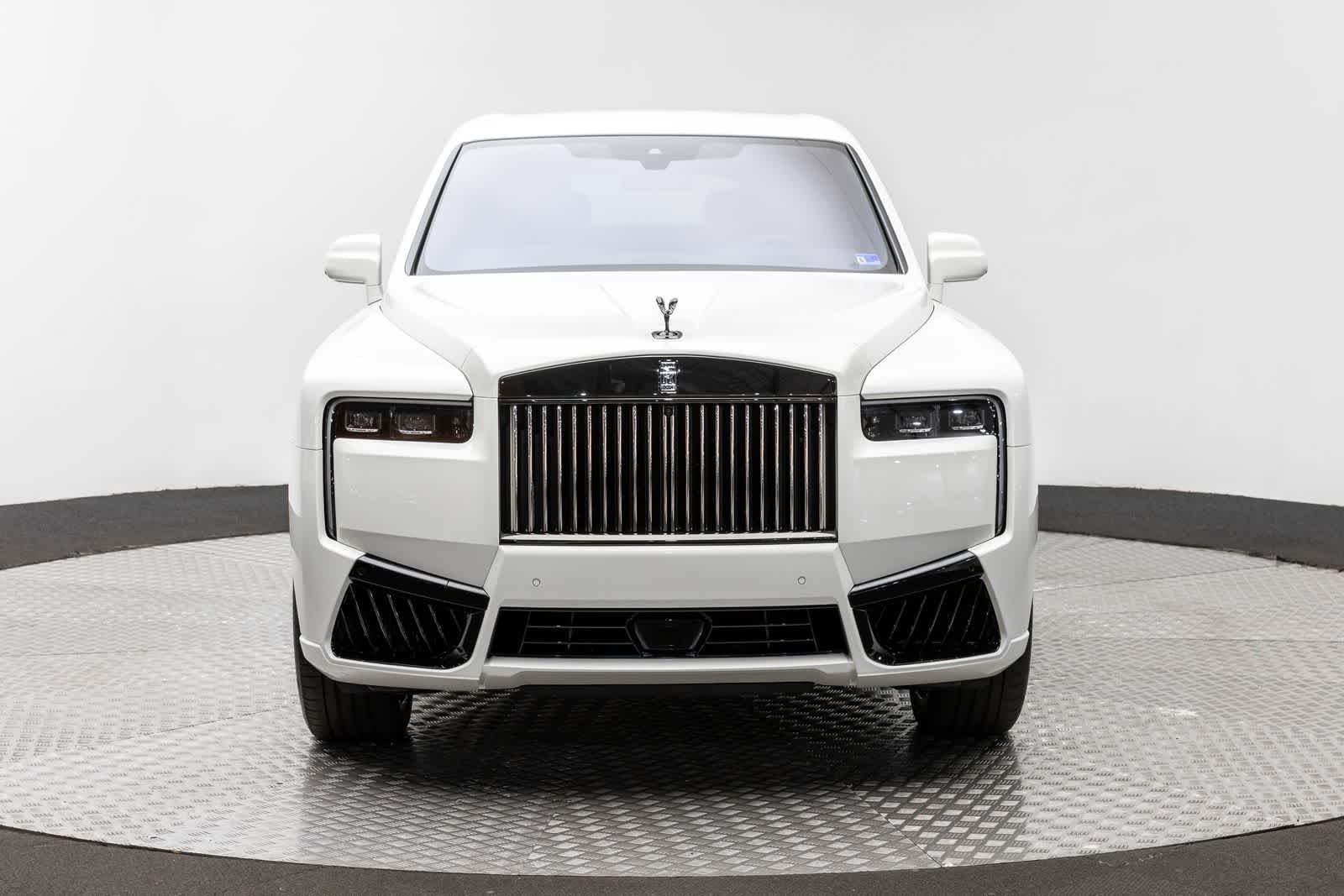Rolls-Royce Cullinan Black Badge 2027