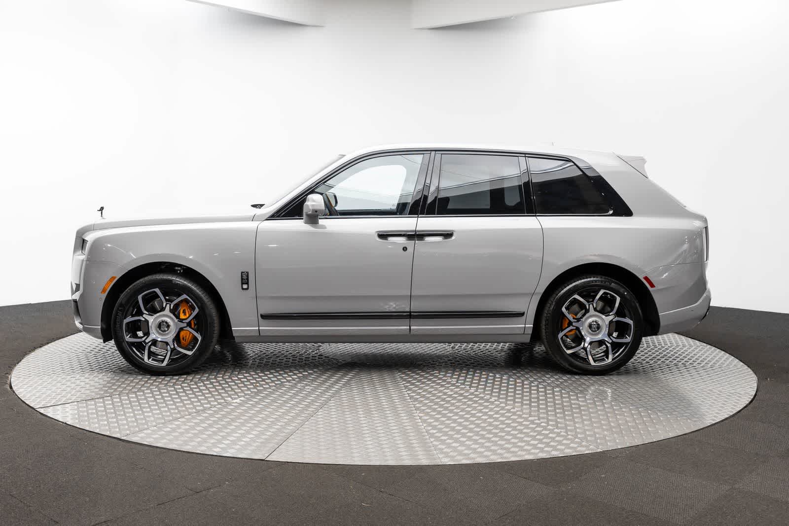 2026 Rolls-Royce Cullinan Insignia Negra