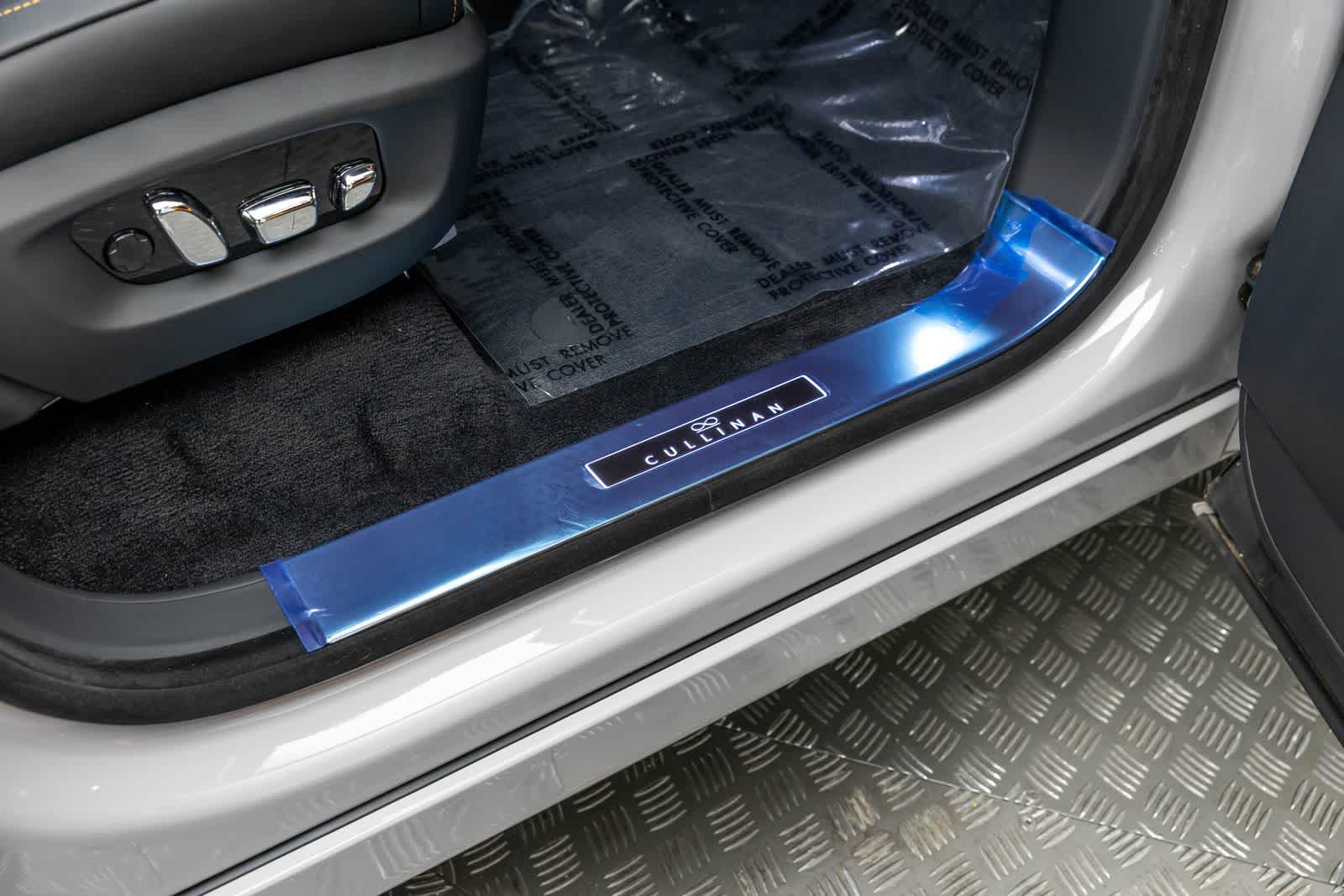 2026 Rolls-Royce Cullinan Insignia Negra