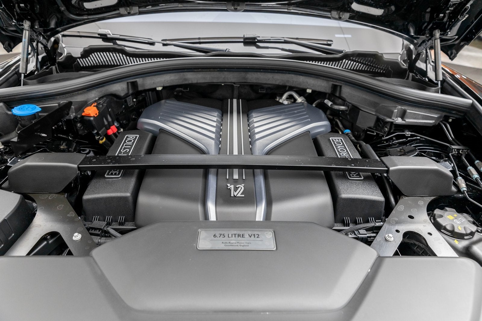 2026 Rolls-Royce Cullinan Insignia Negra