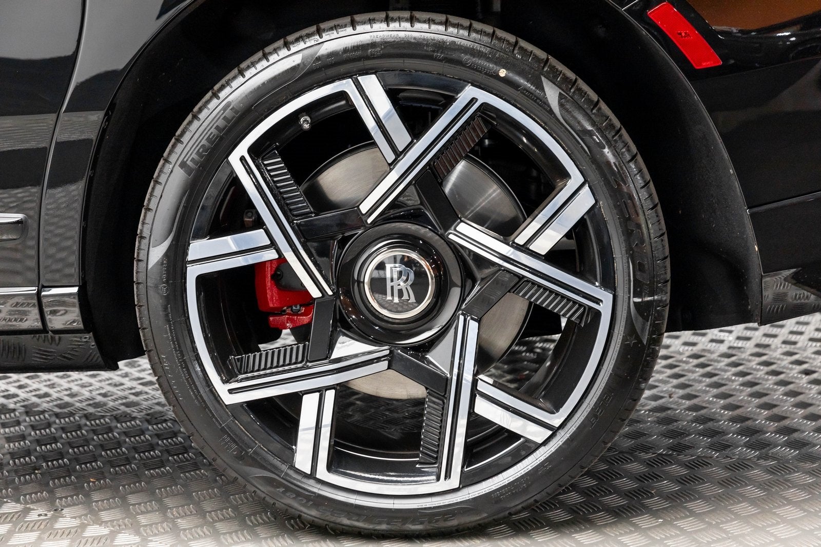 2026 Rolls-Royce Cullinan Insignia Negra