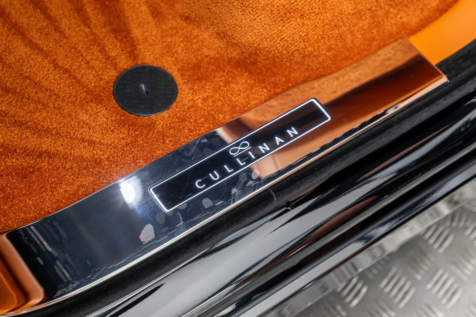 2026 Rolls-Royce Cullinan Insignia Negra