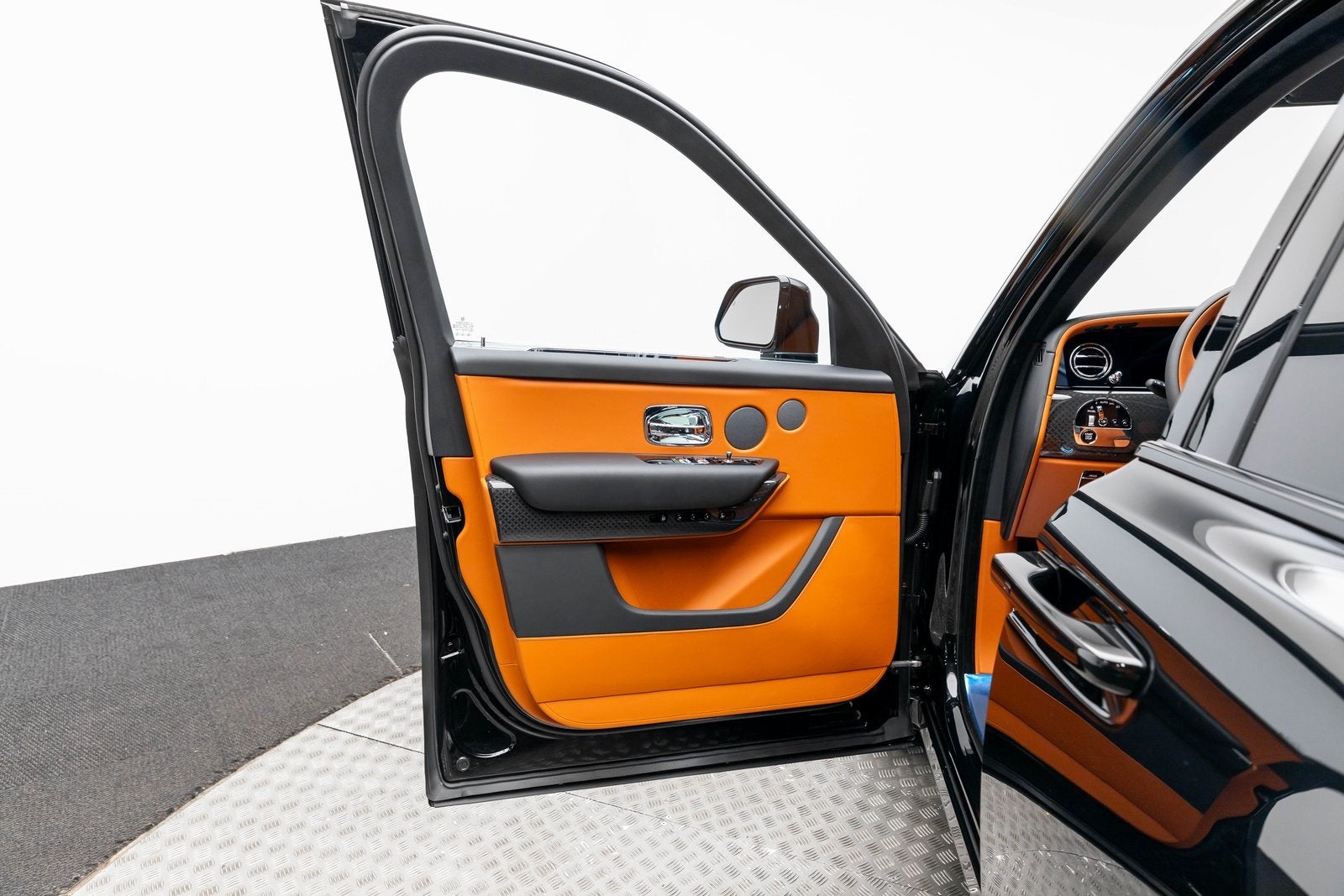 2026 Rolls-Royce Cullinan Insignia Negra