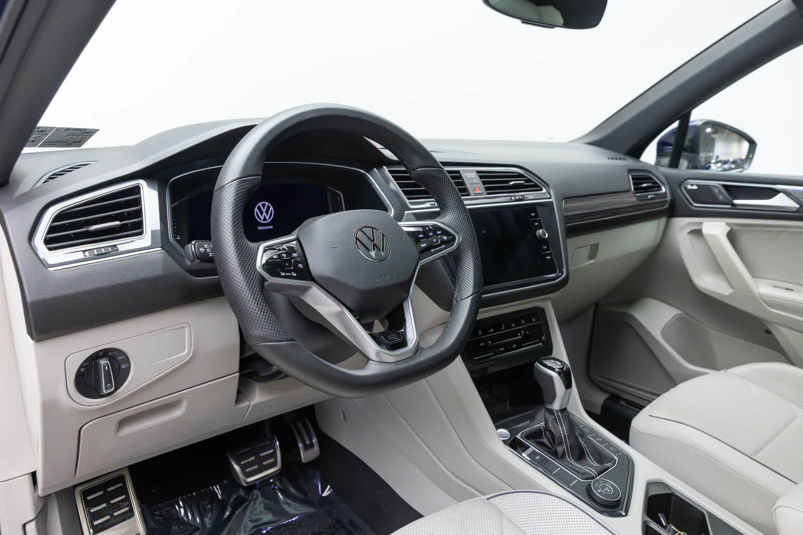Volkswagen Tiguan SEL R-Line 2023