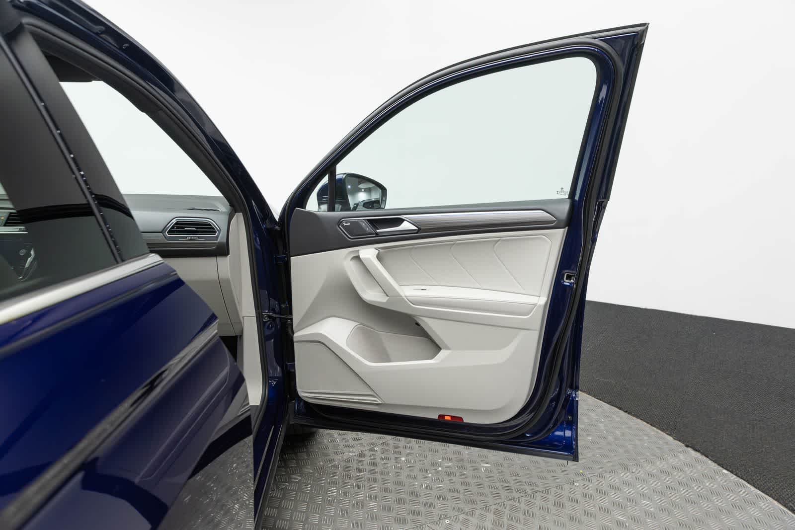 Volkswagen Tiguan SEL R-Line 2023