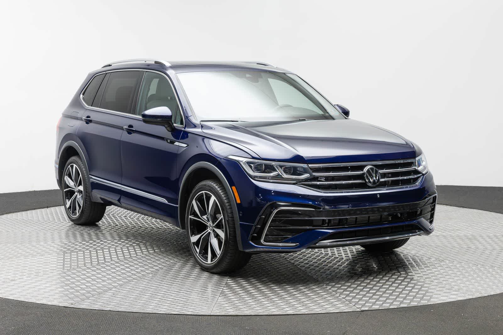 Volkswagen Tiguan SEL R-Line 2023