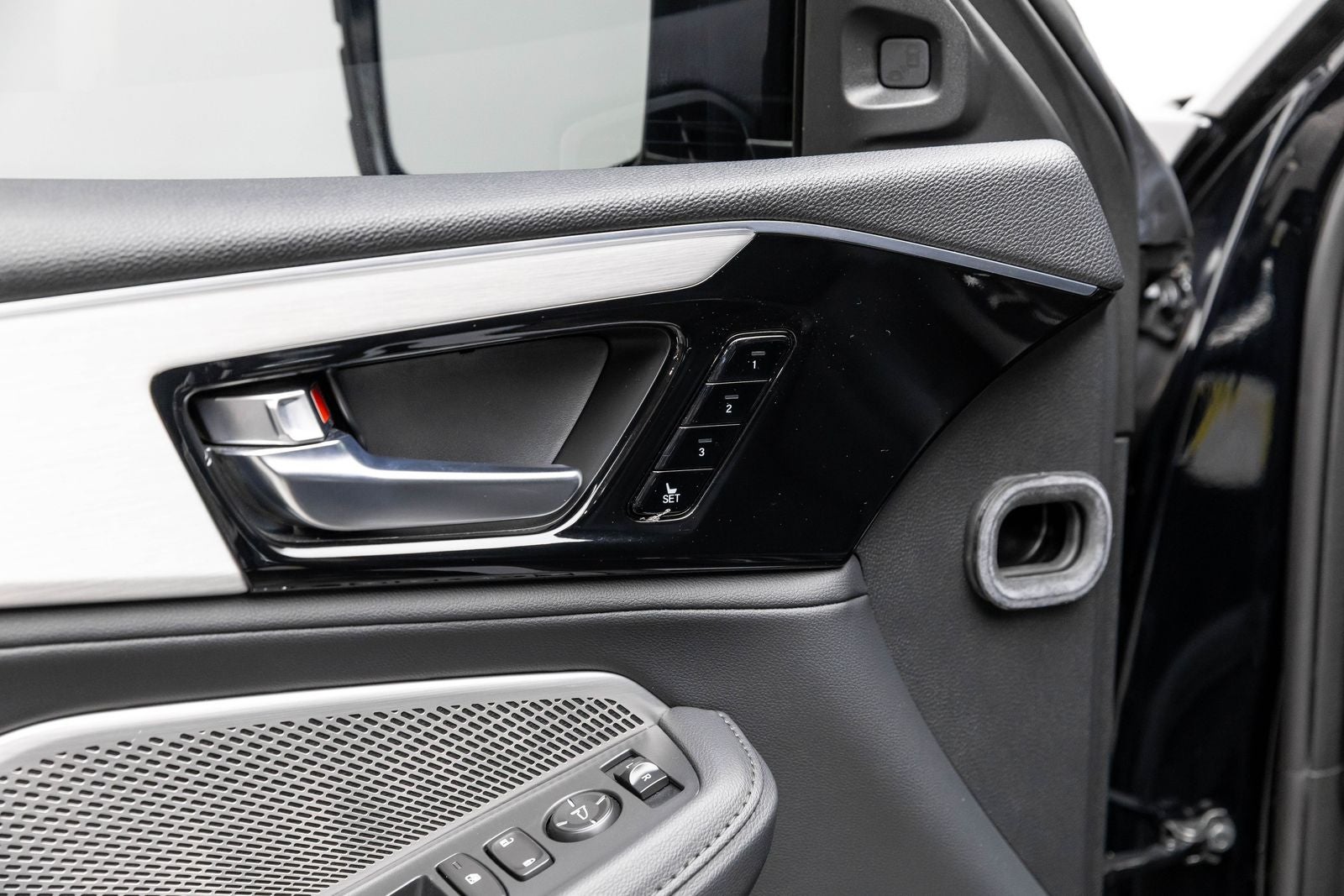 Acura MDX SH-AWD 2023