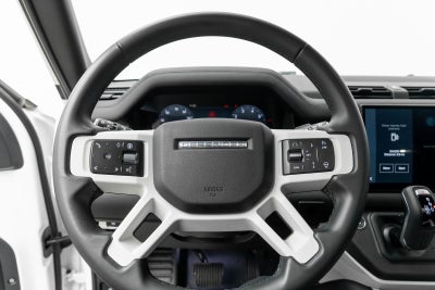 Land Rover Defender S 2025