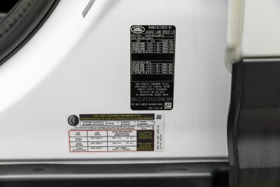 Land Rover Defender S 2025