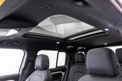 Land Rover Defender S 2025