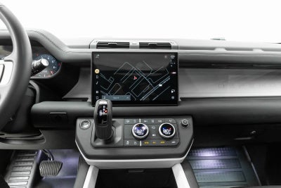 Land Rover Defender S 2025