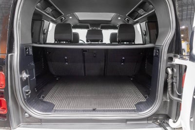 Land Rover Defender S 2025