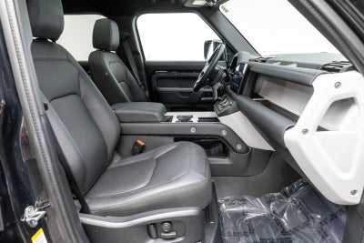 Land Rover Defender S 2025