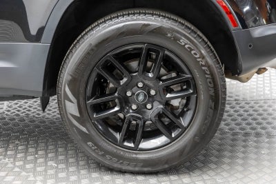 Land Rover Defender S 2025