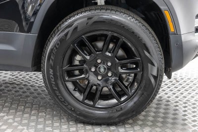 Land Rover Defender S 2025