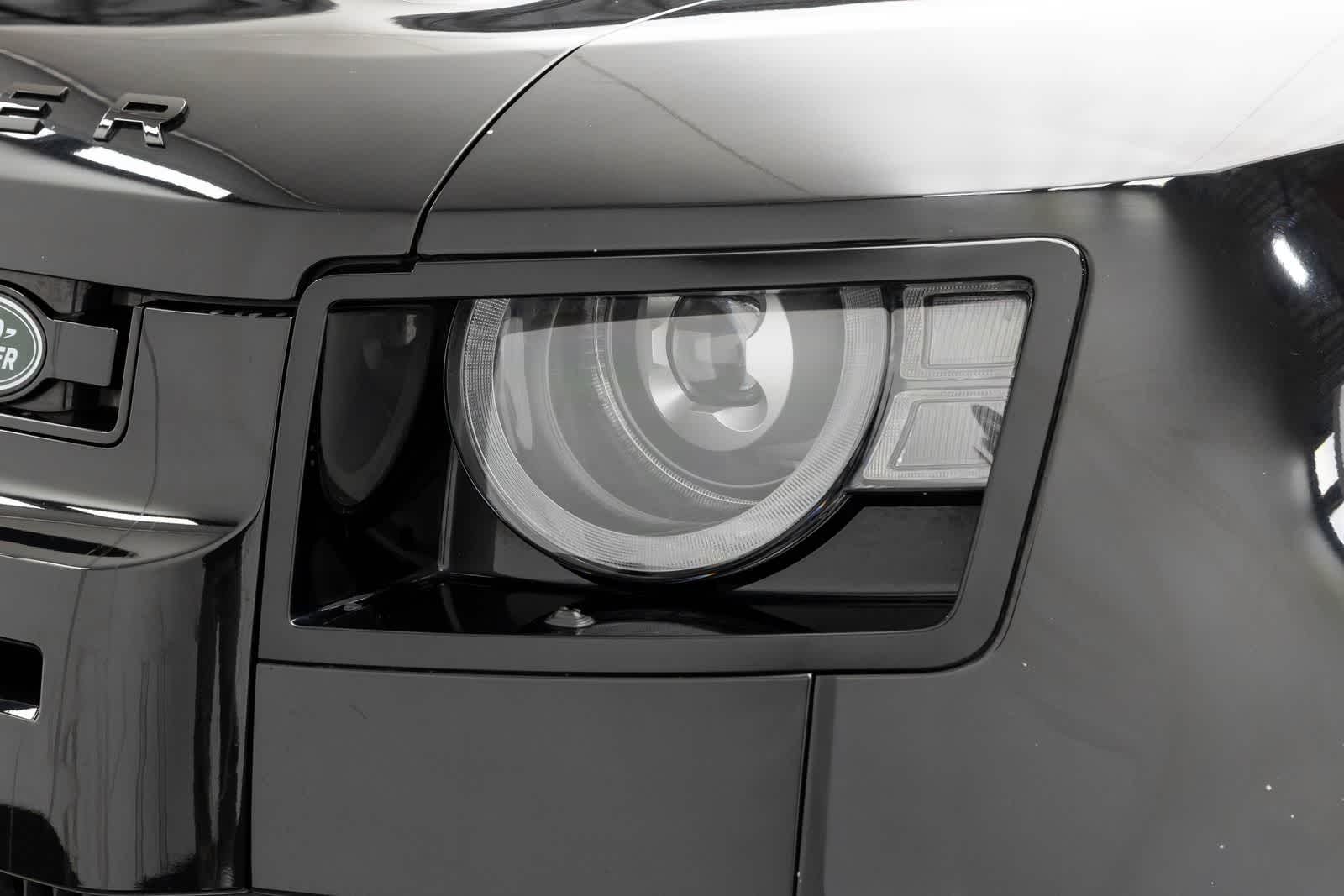 Land Rover Defender S 2025