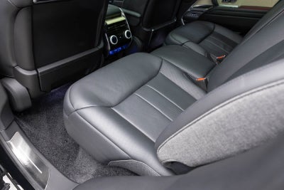 Land Rover Range Rover SV 2025