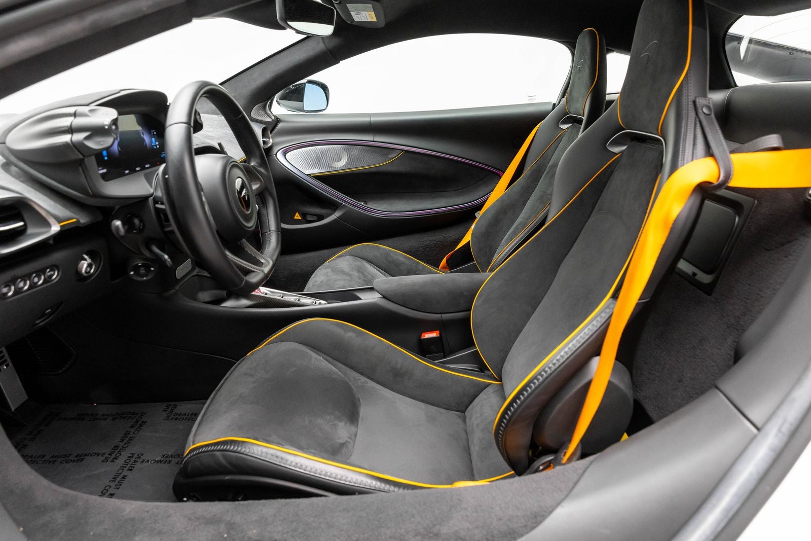 McLaren Artura Coupé 2023