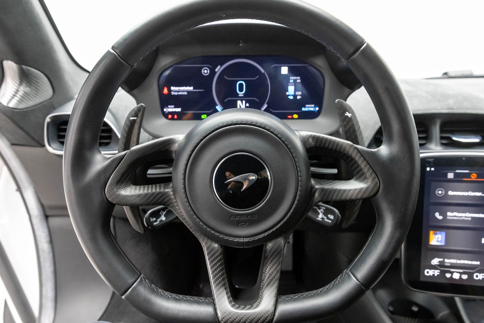 McLaren Artura Coupé 2023