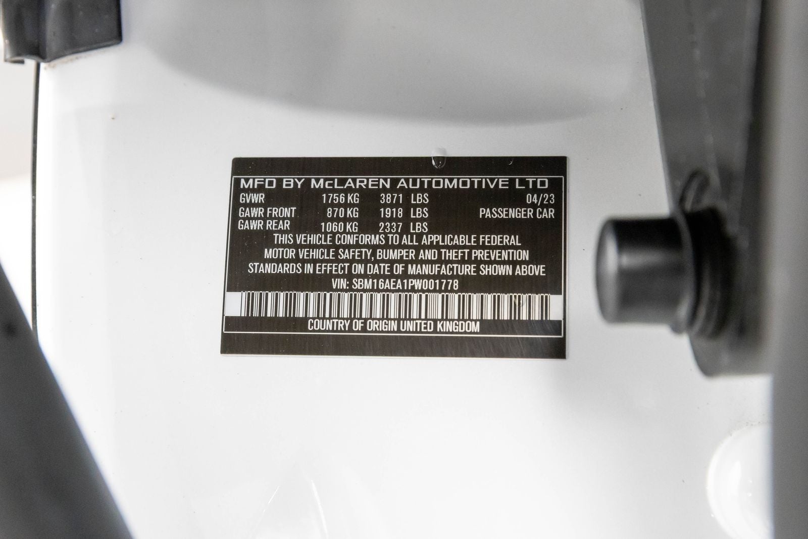 McLaren Artura Coupé 2023