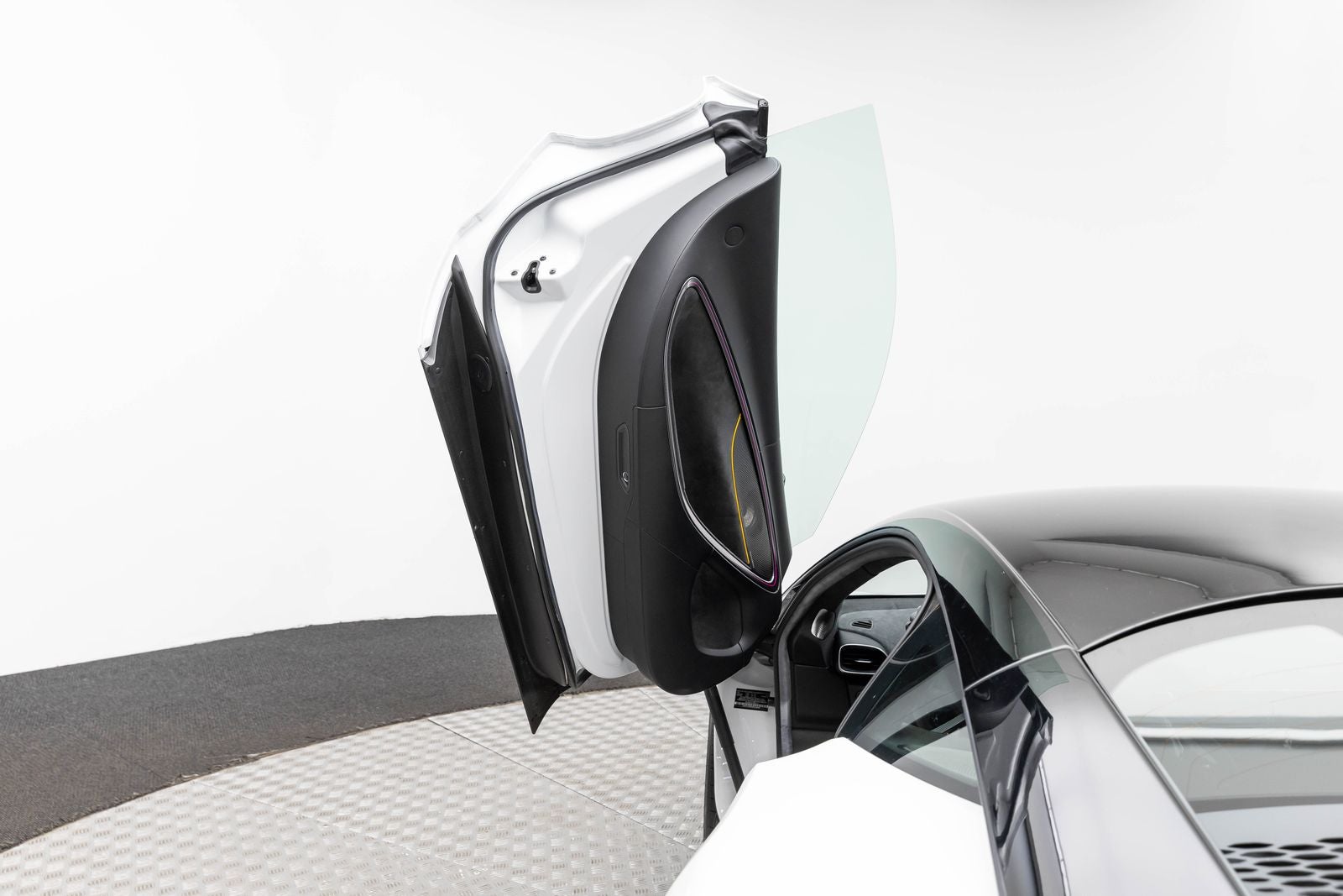 McLaren Artura Coupé 2023