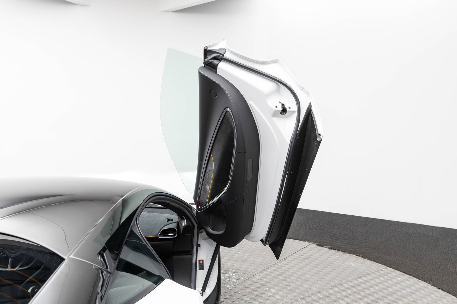 McLaren Artura Coupé 2023