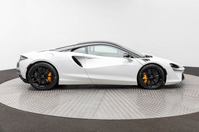 McLaren Artura Coupé 2023
