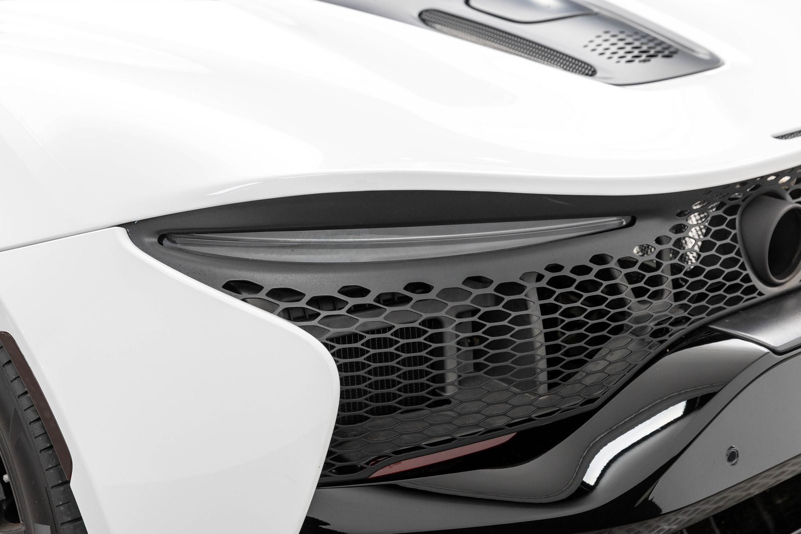 McLaren Artura Coupé 2023