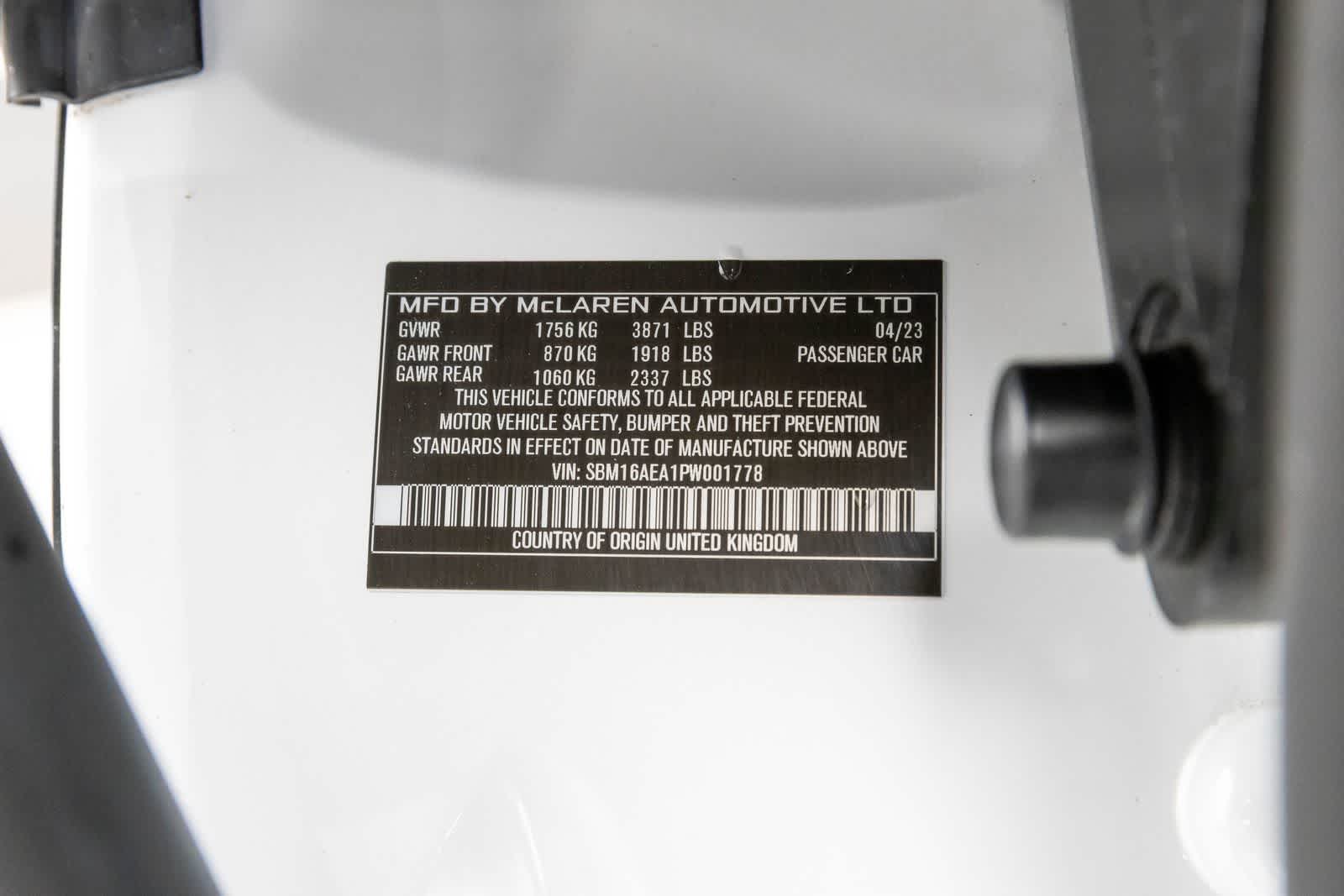 McLaren Artura Coupé 2023