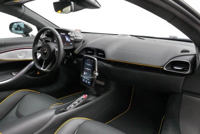 McLaren Artura Coupé 2023