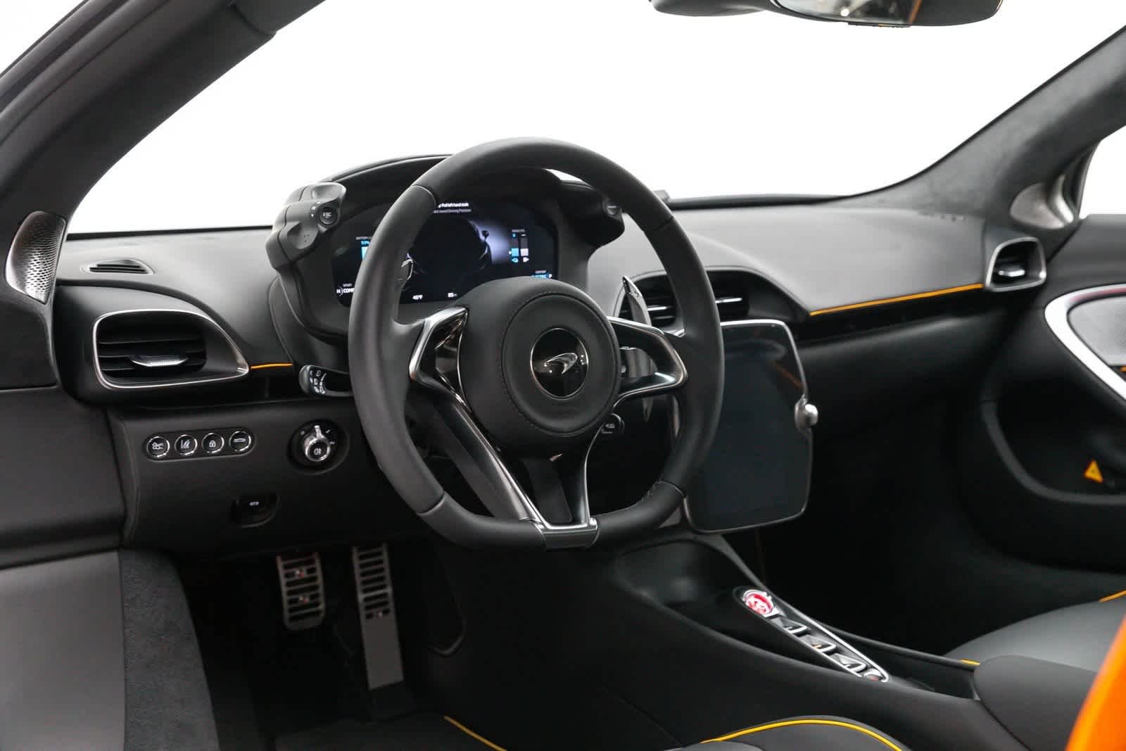 McLaren Artura Coupé 2023