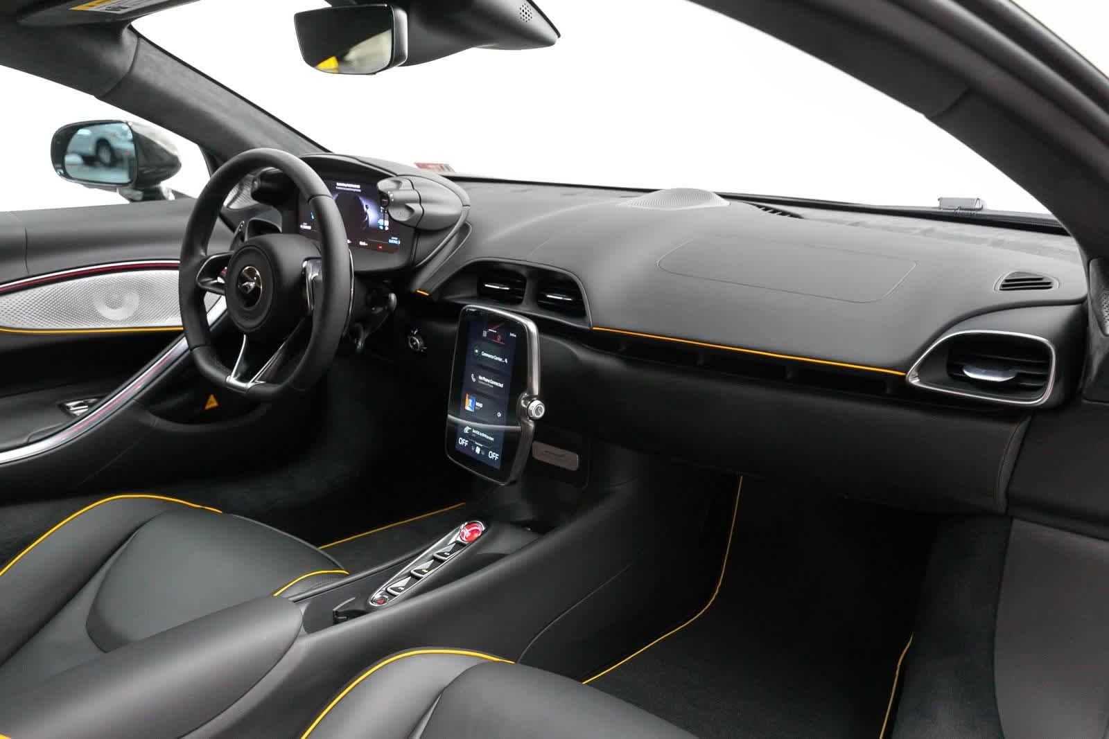 McLaren Artura Coupé 2023