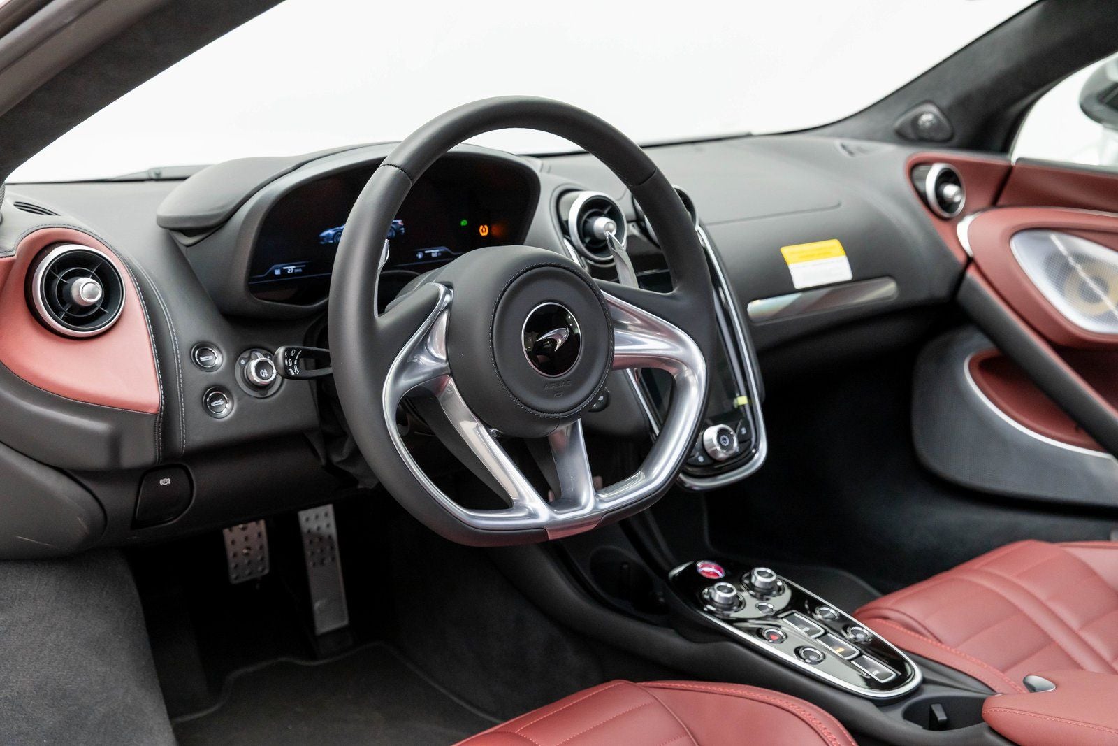 McLaren GTS Coupé 2025