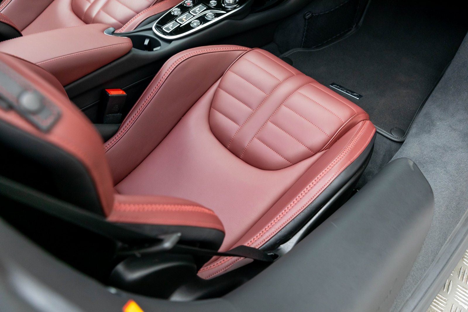 McLaren GTS Coupé 2025