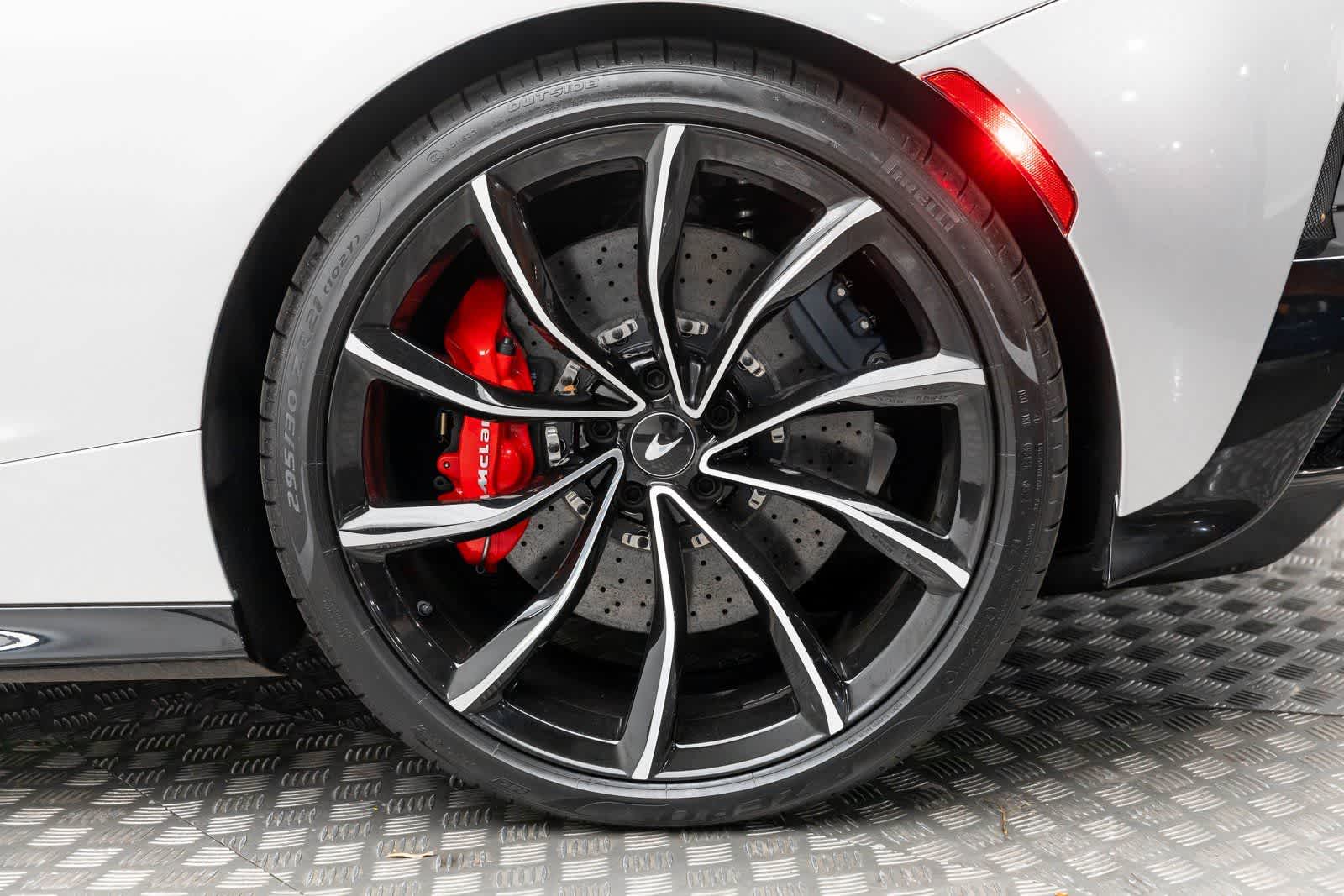 McLaren GTS Coupé 2025