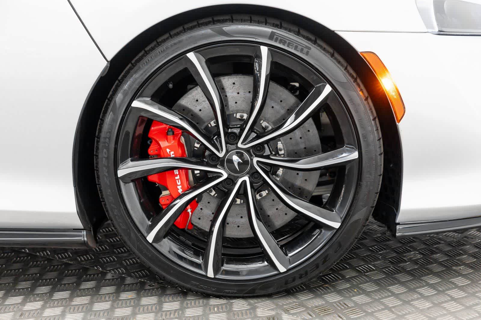 McLaren GTS Coupé 2025