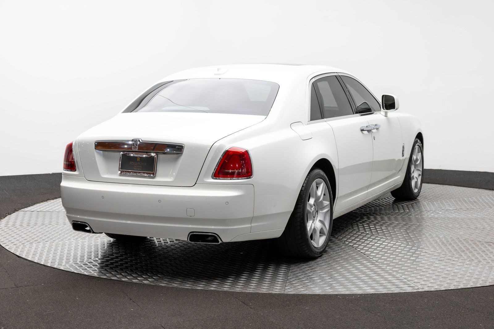 Rolls-Royce Ghost de 4 puertas, 2011
