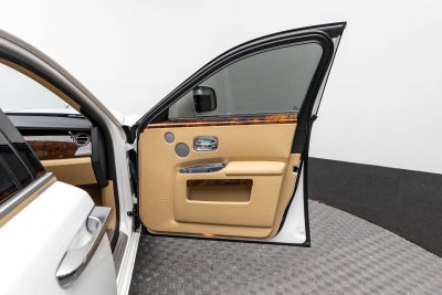 Rolls-Royce Ghost de 4 puertas, 2011