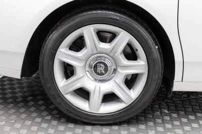 Rolls-Royce Ghost de 4 puertas, 2011