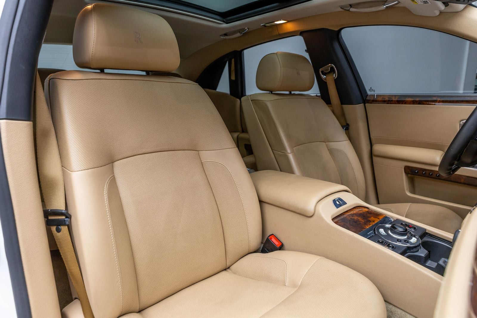 Rolls-Royce Ghost de 4 puertas, 2011