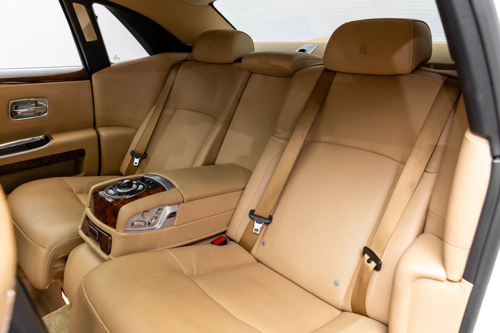 Rolls-Royce Ghost de 4 puertas, 2011
