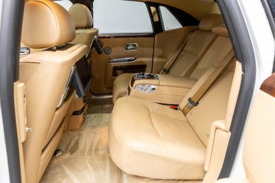 Rolls-Royce Ghost de 4 puertas, 2011