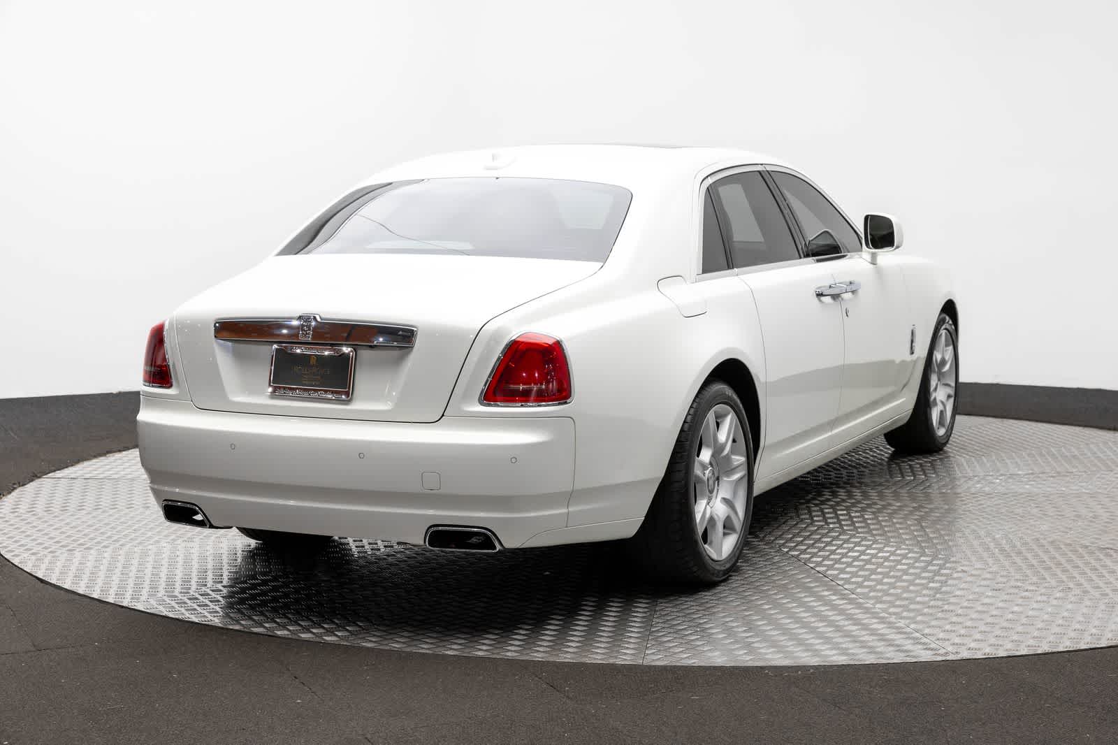 Rolls-Royce Ghost de 4 puertas, 2011