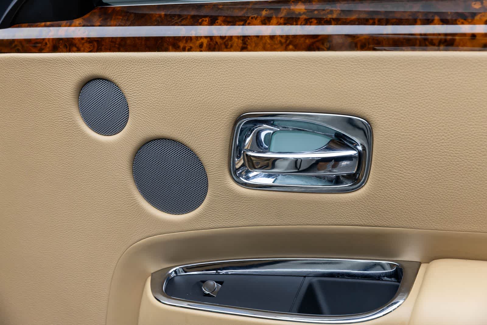 Rolls-Royce Ghost de 4 puertas, 2011