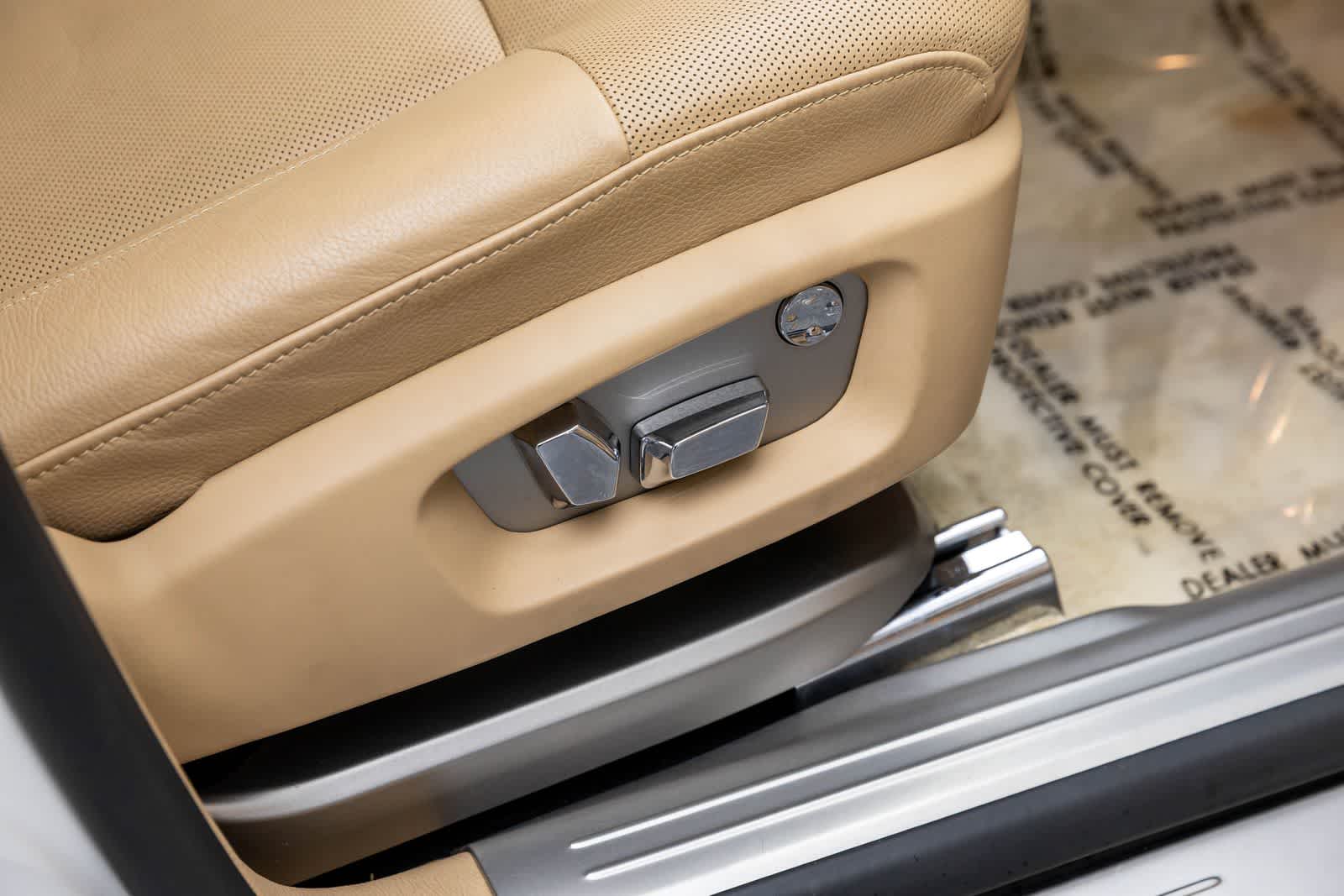 Rolls-Royce Ghost de 4 puertas, 2011