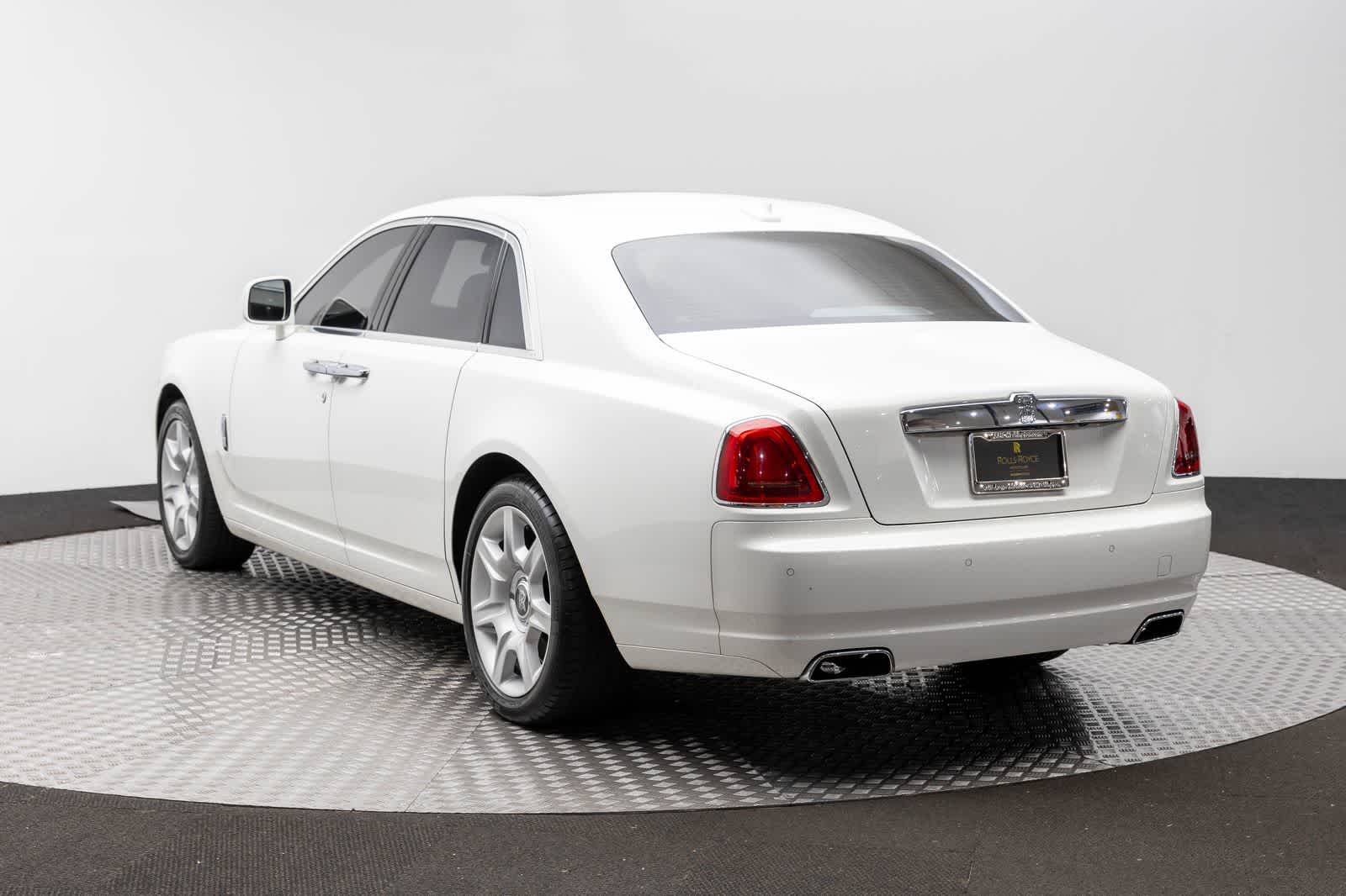 Rolls-Royce Ghost de 4 puertas, 2011