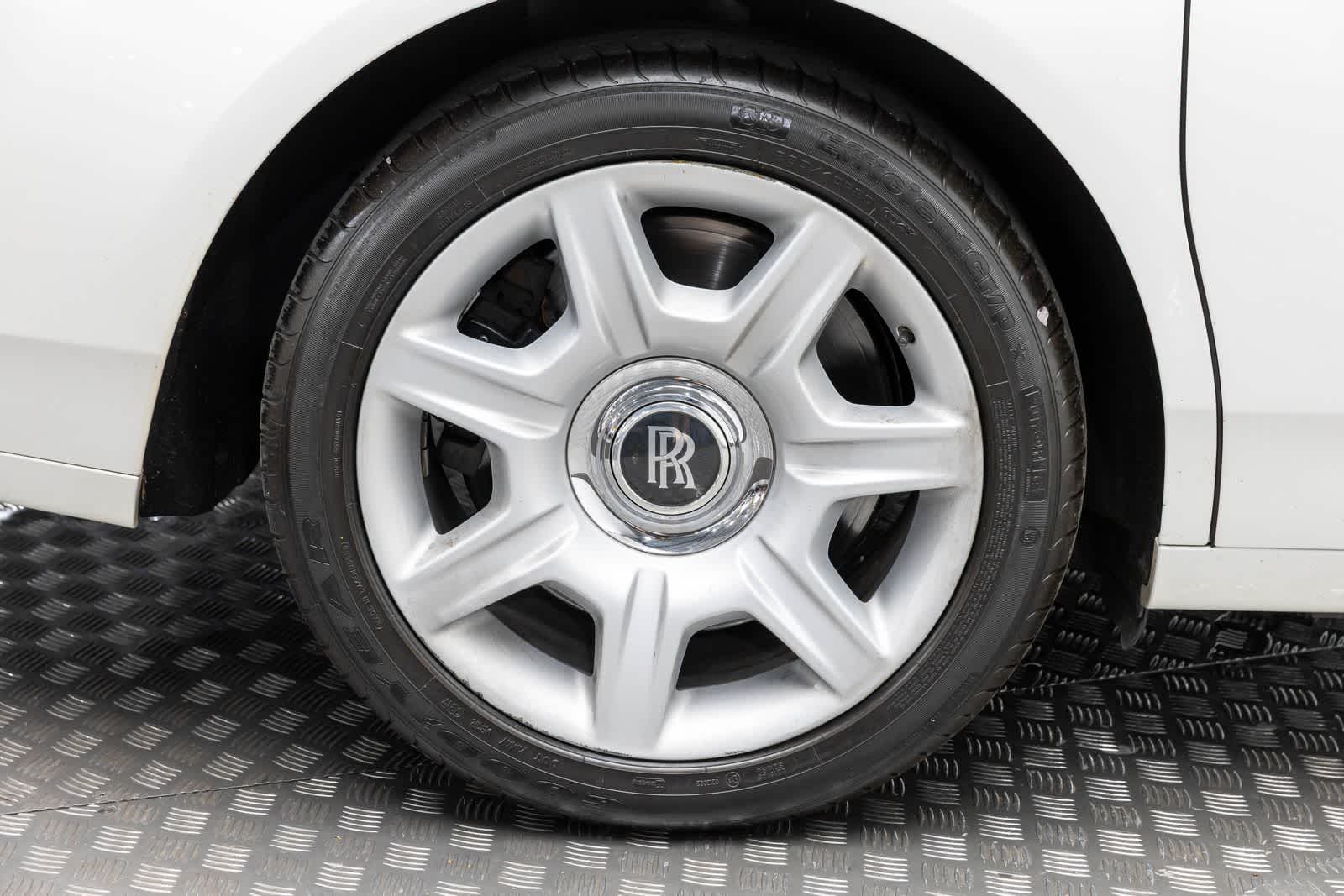 Rolls-Royce Ghost de 4 puertas, 2011