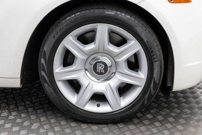 Rolls-Royce Ghost de 4 puertas, 2011