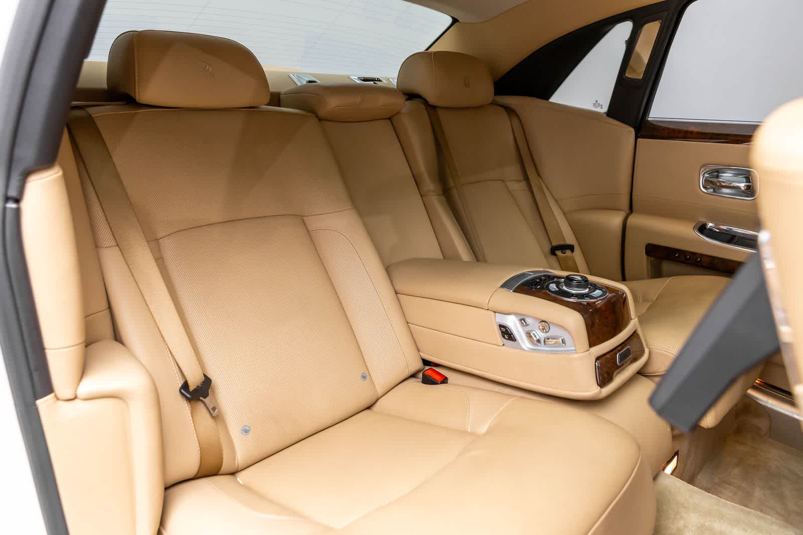 Rolls-Royce Ghost de 4 puertas, 2011
